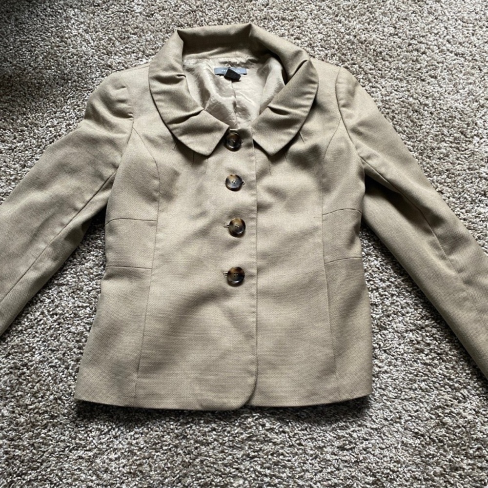 Women's Tan Jacket